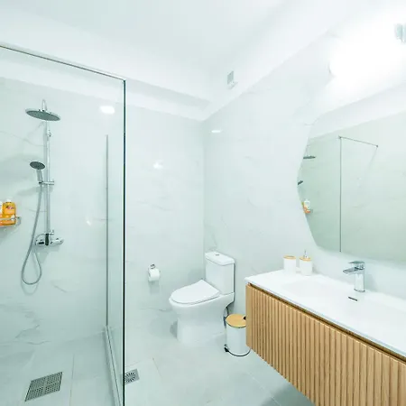 Villa Ami, Roda, Corfu: 10 Guests, Heated Pool, Private Mini Golf, Pool Table & More!! Exterior photo