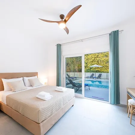 Villa Ami, Roda, Corfu: 10 Guests, Heated Pool, Private Mini Golf, Pool Table & More!! Exterior photo