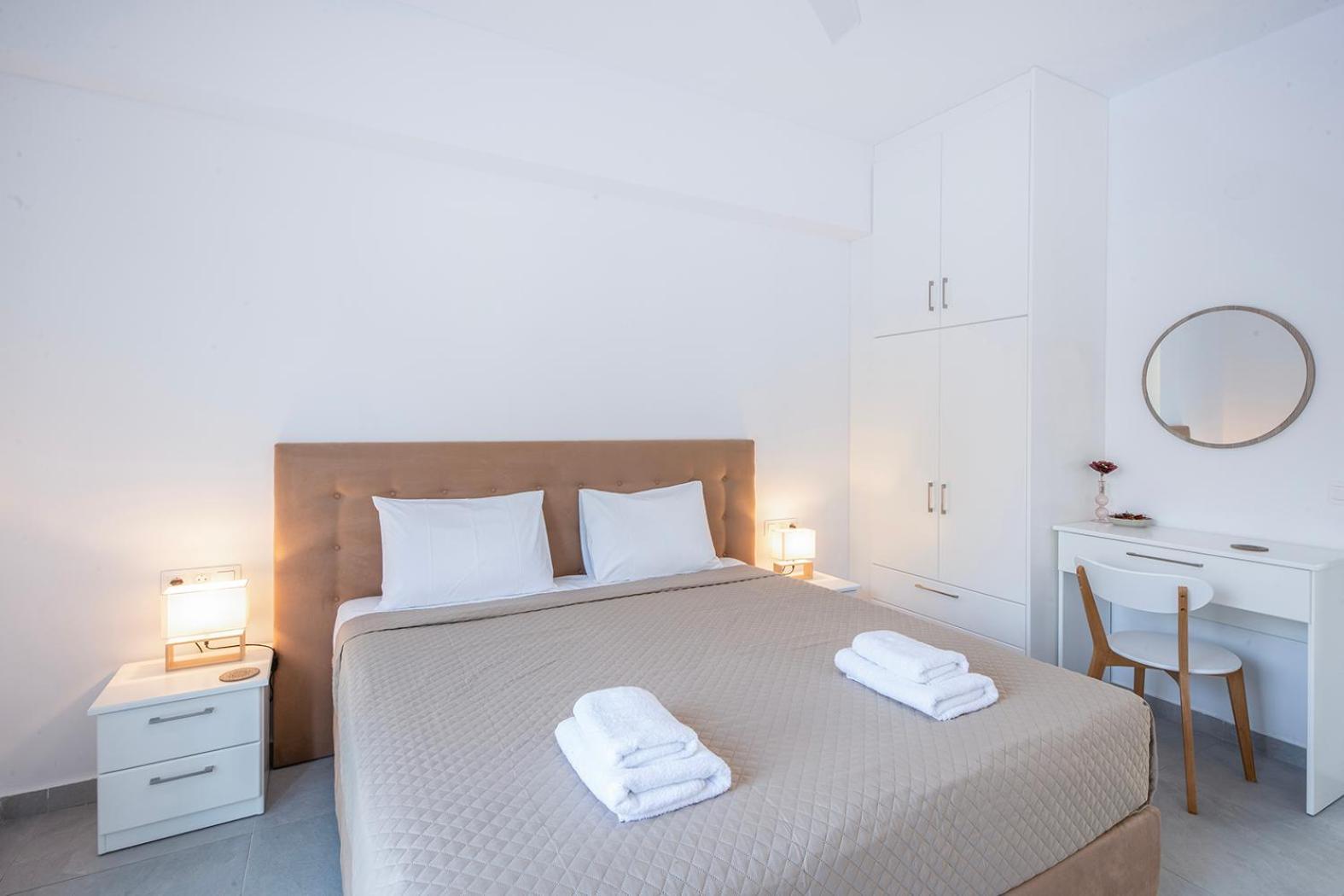 Ami, Roda, Corfu: 10 Guests, Heated Pool, Private Mini Golf, Pool Table & More!! Villa Roda (Corfu)