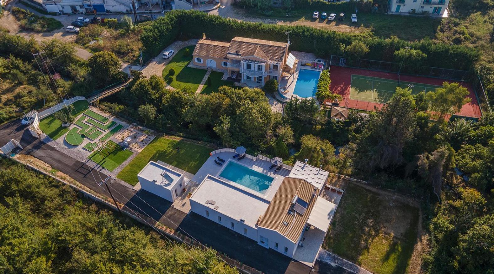 Ami, Roda, Corfu: 10 Guests, Heated Pool, Private Mini Golf, Pool Table & More!! * Roda (Corfu)